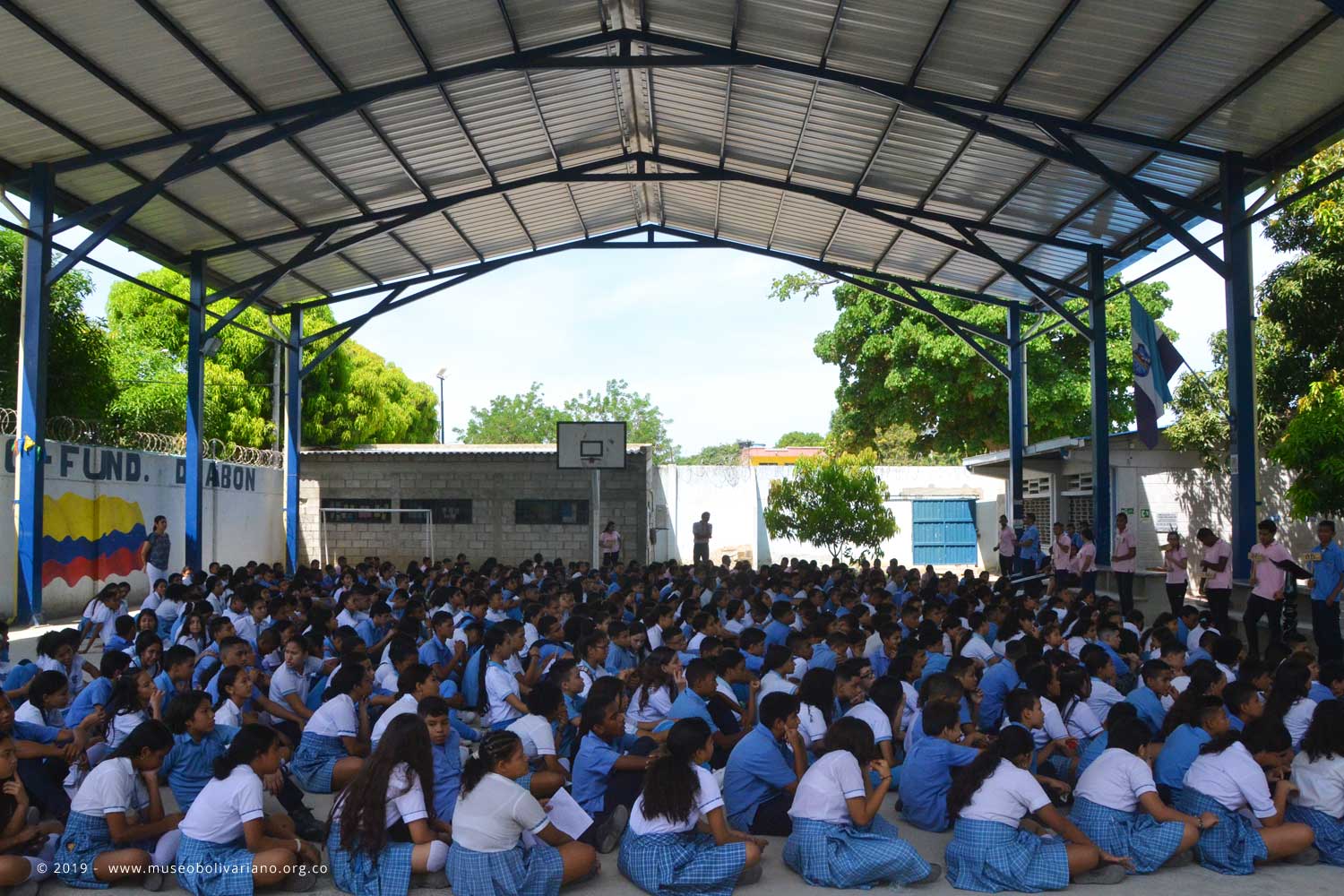 Galería escolar en la IED Líbano